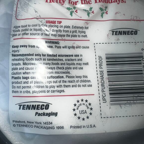 Vintage 90s Hefty Holiday holly and berries christmas round 7" foam plates NEW - Picture 3 of 4